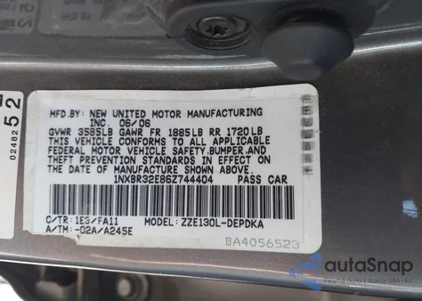 2006 Toyota Corolla Ce z USA, uszkodzony, nr VIN 1NXBR32E86Z744404